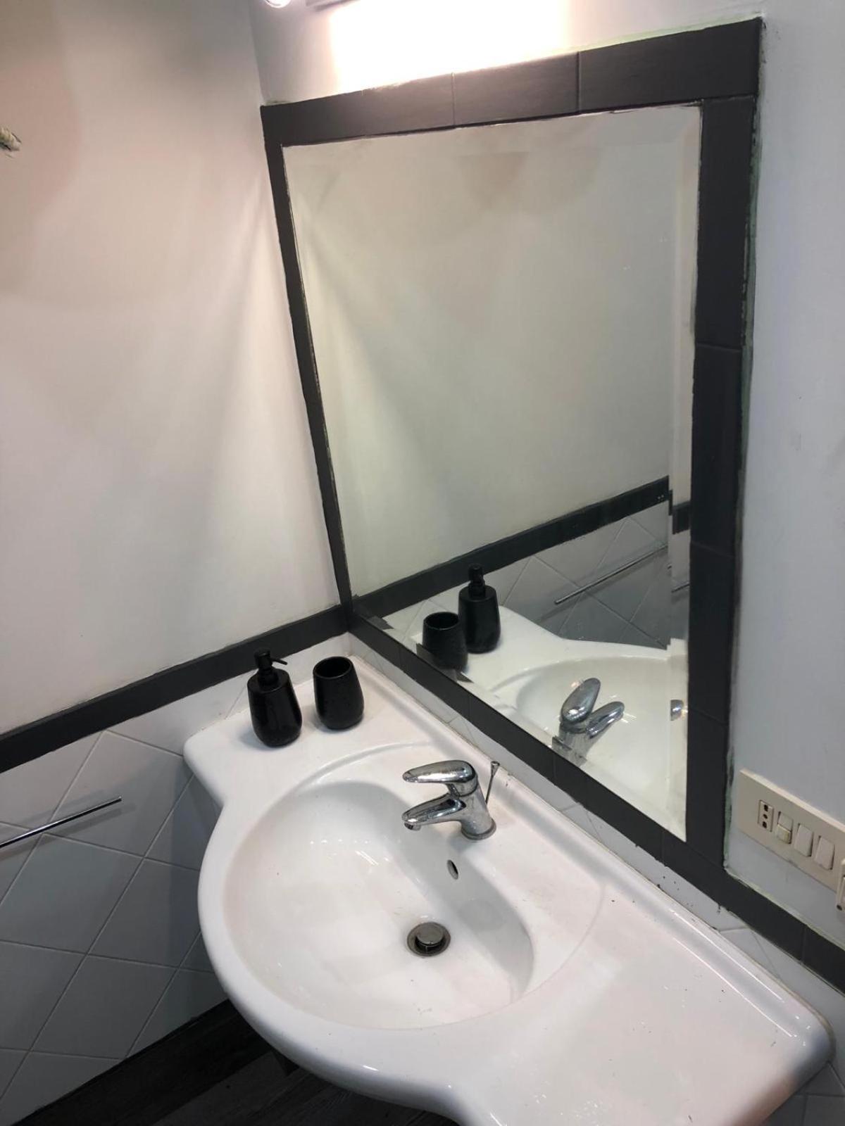 Alma Rooms Appia Roma Esterno foto