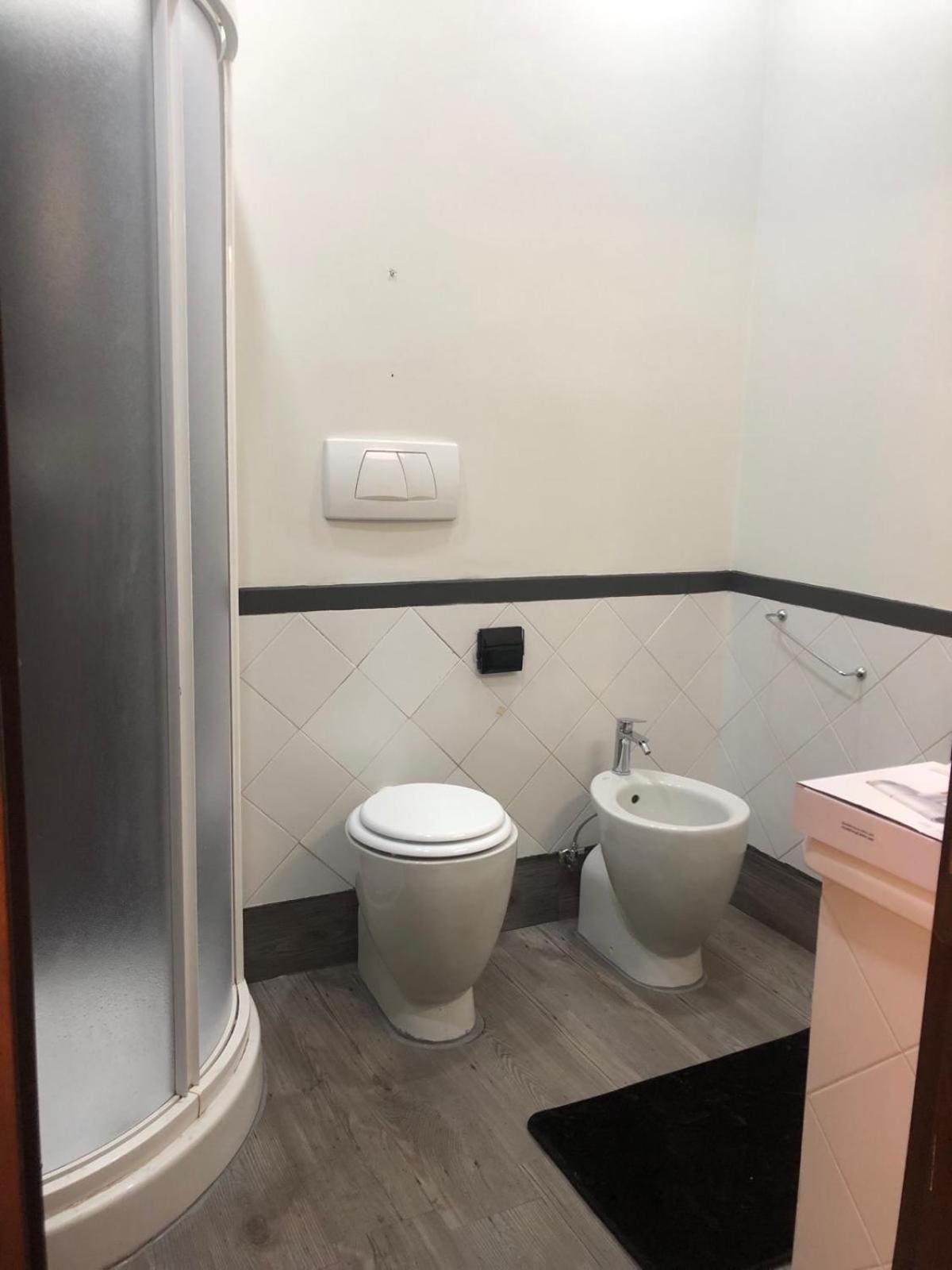Alma Rooms Appia Roma Esterno foto