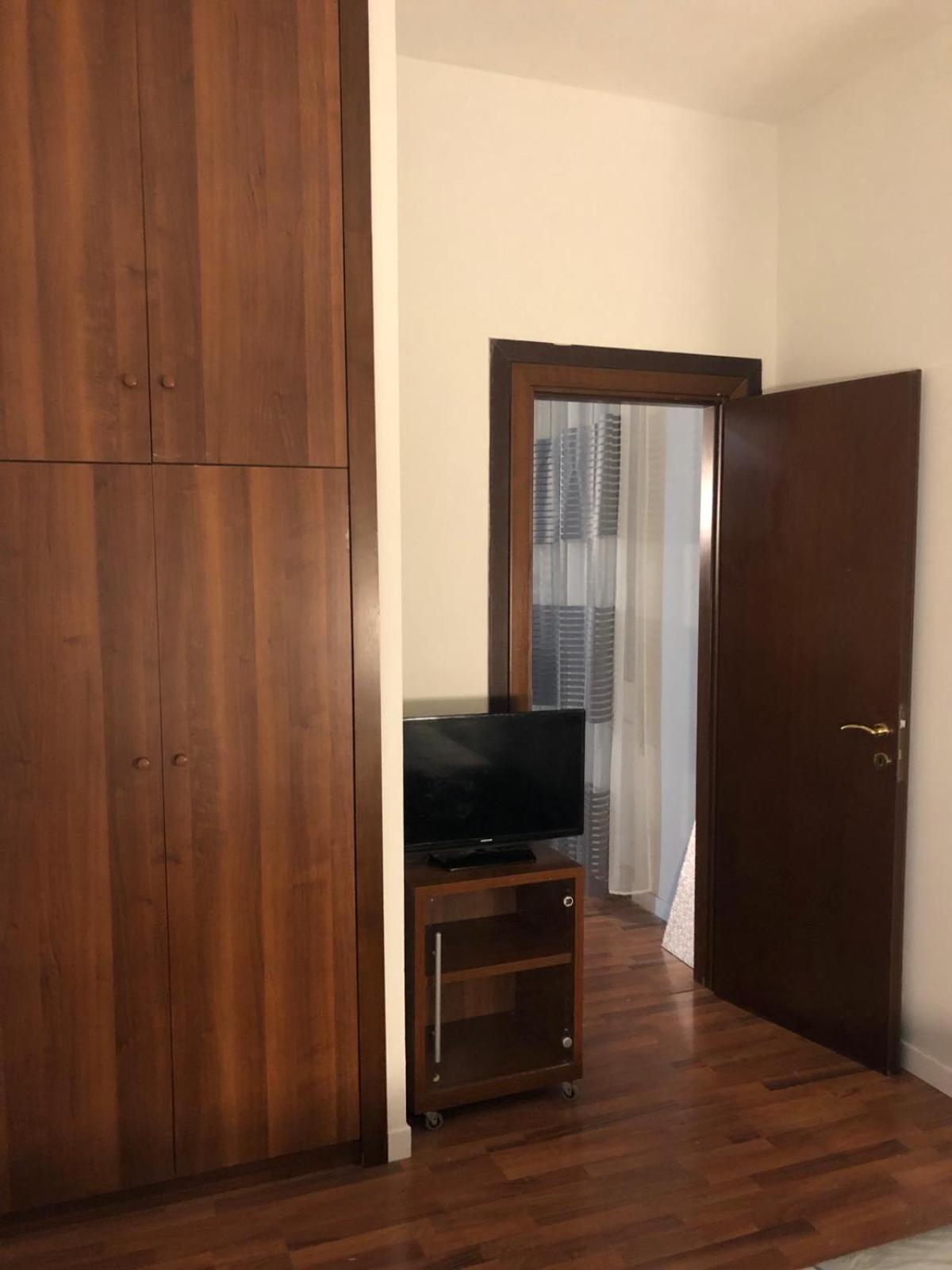 Alma Rooms Appia Roma Esterno foto